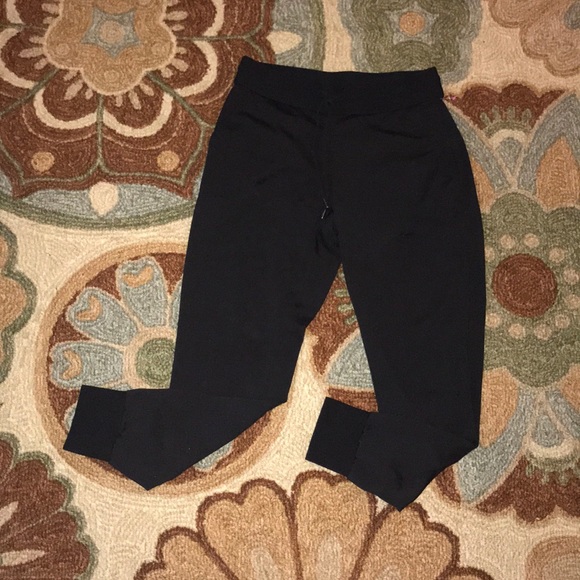Athleta Pants - EUC WOMENS SMALL ATHLETA CUTE BLACK JOGGERS
